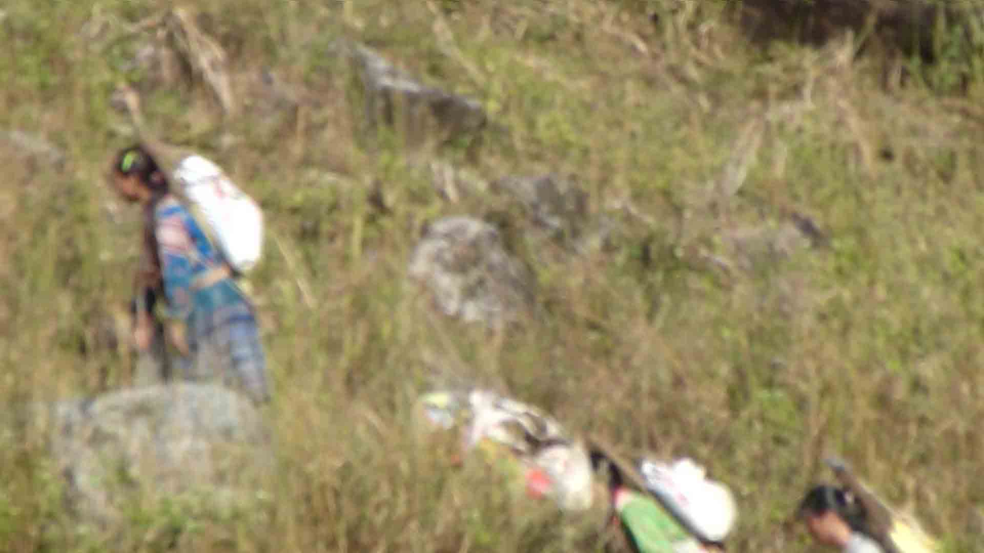 klimmende vrouwen in vietnam